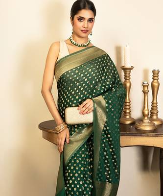 Emerald green handloom pure chiffon banarasi saree 4