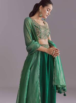 GREEN EMBROIDERY WORK FLARED LEHENGA CHOLI WITH DUPATTA. 4