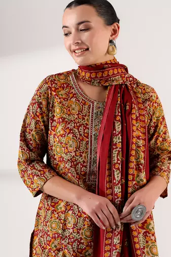 Manjari suit set