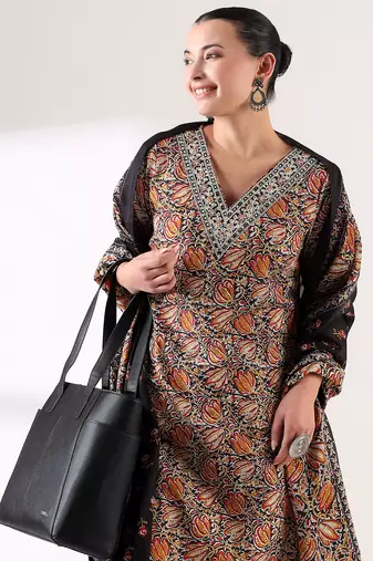 Shyamali suit set
