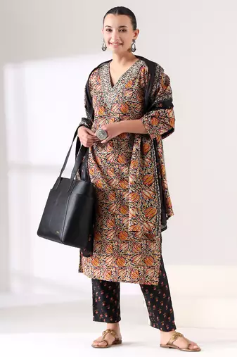 Shyamali suit set