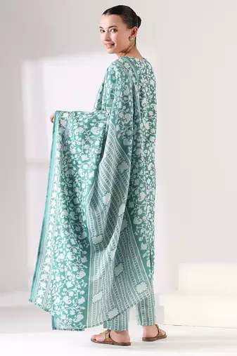 Meera suit set
