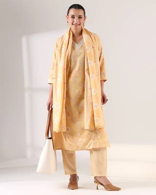 Gauri suit set 5