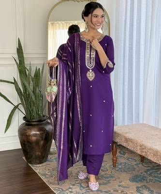 Women's royal blue viscose chanderi embroidered kurta pant set with jacquard dupatta 2