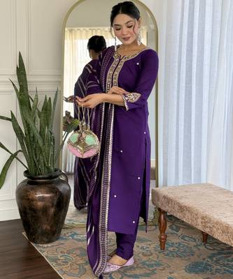 Women's royal blue viscose chanderi embroidered kurta pant set with jacquard dupatta 4