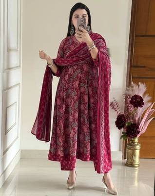 deep rani pink floral print anarkali set 1