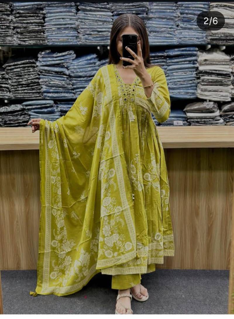 light green cotton printed kurta set 