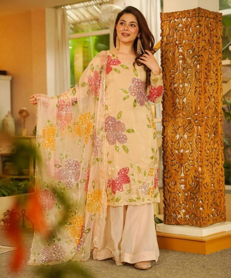peach floral embroidered kurta set