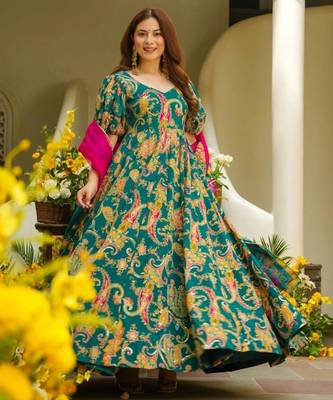 Royal blue velvet tunic with ornate gold tilla borders 1