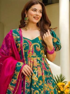 Royal blue velvet tunic with ornate gold tilla borders 2
