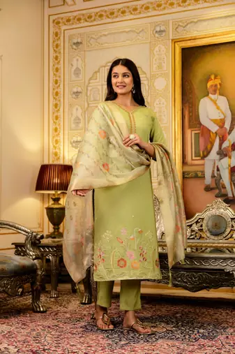 light green silk blend embroidered kurta 