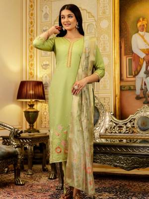 light green silk blend embroidered kurta  4