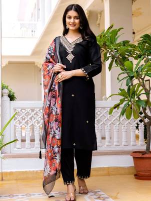 elegant black cotton silk kurta set 2