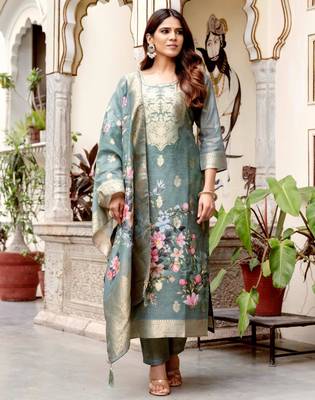 grey floral printed kurta set 2