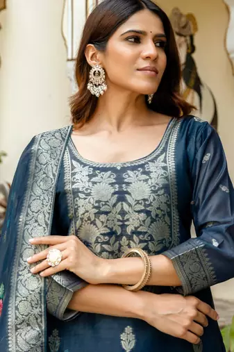 blue floral printed kurta set