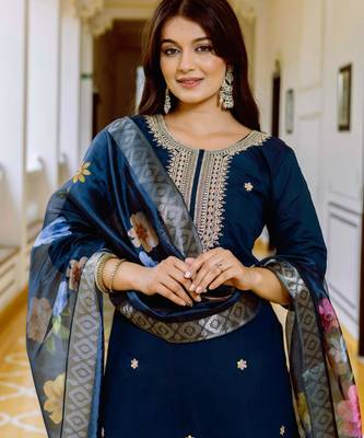 dark blue silk blend kurta set 3