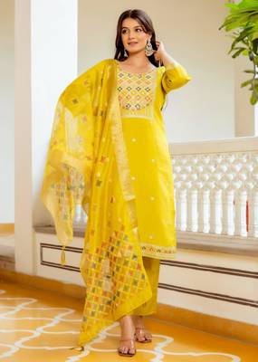 yellow embroidered kurta set 1