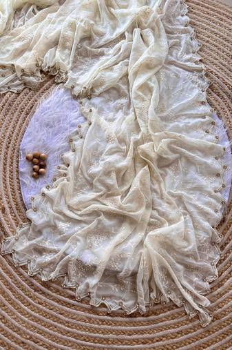 White Color Viscos Thread Work Border Georgette Silk Saree