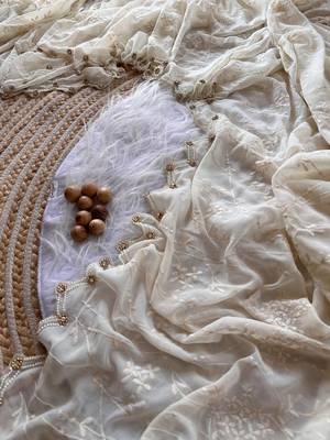 White Color Viscos Thread Work Border Georgette Silk Saree 4