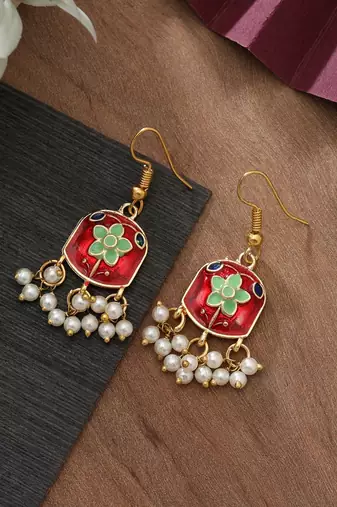 Red color meenakari earrings