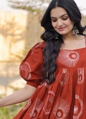 Maroon digital printed cotton stitched kurti for women 4
