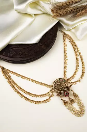 Traditional temple jada billa with mattal