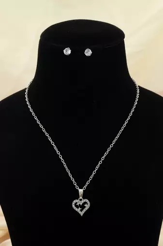 Silver color heart shape anti tarnish necklace set