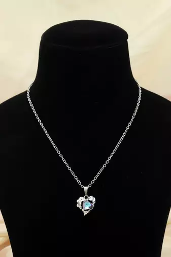 Multi color heart shape anti tarnish necklace