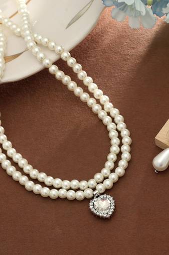 White color stone necklace set