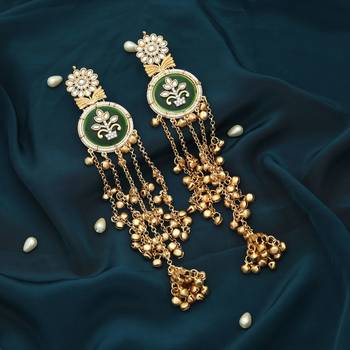 green floral kundan gold plated chandelier earrings 1