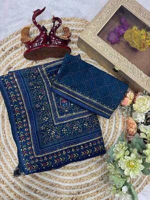 Dark black printed saree 3