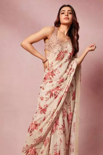 Red embroidered blouse se