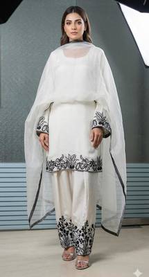 white cotton floral embroidered kurta palazzo set 1