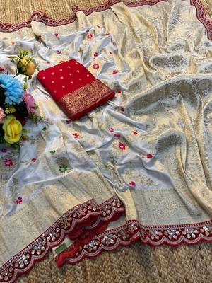 White and gold banarasi saree 3