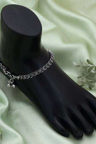 Silver color oxidised anklet