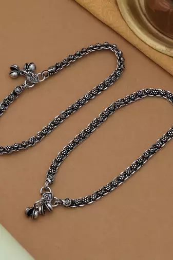 Silver color oxidised anklet