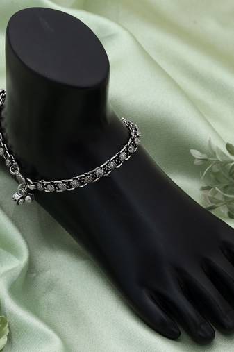 Silver color oxidised anklet
