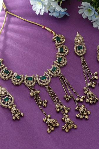 Green color kundan necklace set