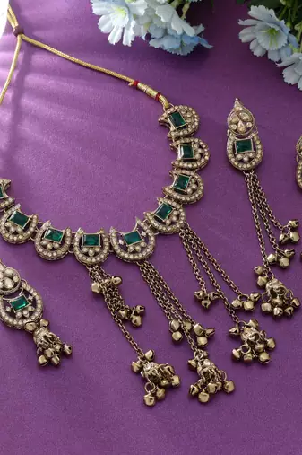Green color kundan necklace set