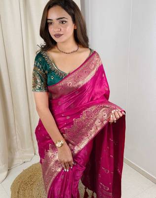 Magenta banarasi satin silk zari weaving saree with embroiderd blouse piece 5