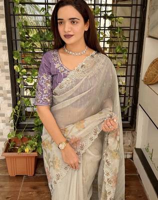 Beige organza zari weaving embroiderd saree with embroiderd blouse piece 4