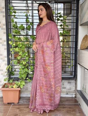 Pink organza zari weaving embroiderd saree with embroiderd blouse piece 3