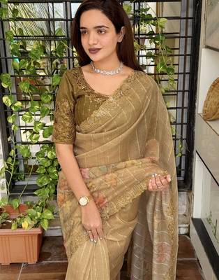 Olive organza zari weaving embroiderd saree with embroiderd blouse piece 4