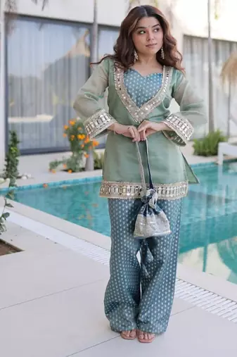 Sky blue mirror & lace work stitched top & pant with batwa