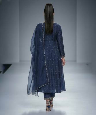 Navy blue chanderi embroidered kurta set 3