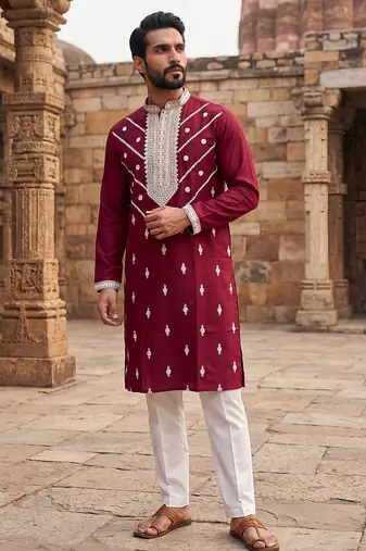 men’s maroon silk blend printed straight kurta with trousers