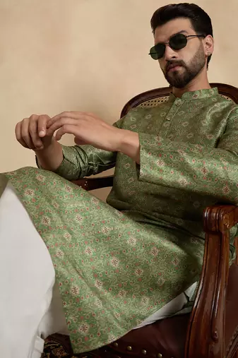 men   s green silk blend printed straight kurta with trousers