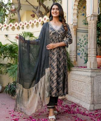 Printed anarkali kurta set 1