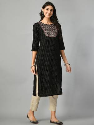 Polka dots printed round neck mirror work straight kurta 4