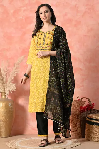 Bandhani printed regular thread work kurta with trousers & dupatta